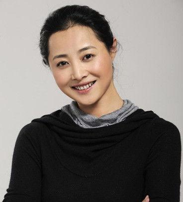 朱荔莘个人资料,才华横溢的影视新星，多面发展的演艺人生