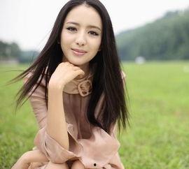 佟丽娅超生活照,素颜出镜，展现自然魅力